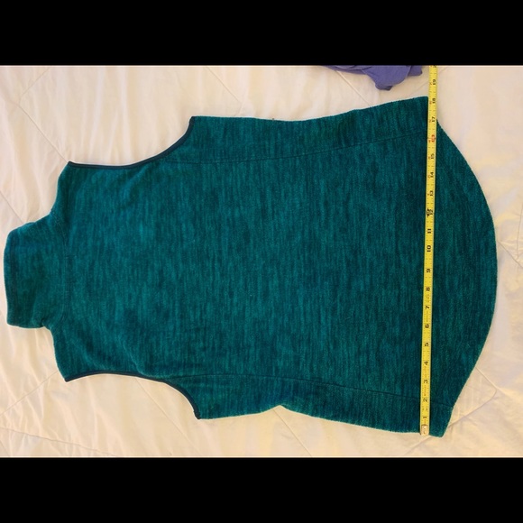 Old Navy Women’s Zip Front Fleece Vest in Size Small - Picture 6 of 9